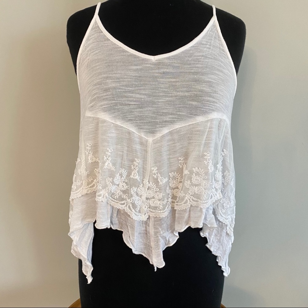 white lace tank top woman’s small